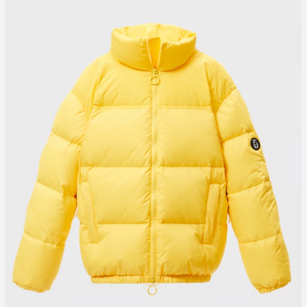 Yellow puffer jacket by Zara